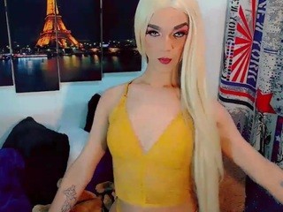 Evony Smartt nude on cam – live sex chat