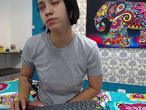 Jocelyn_Karol naked stripping on cam for live sex video chat