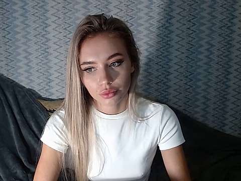 Lovely_Alex naked stripping on cam for live sex video chat