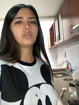 SexyyBlondie_ naked stripping on cam for live sex video chat