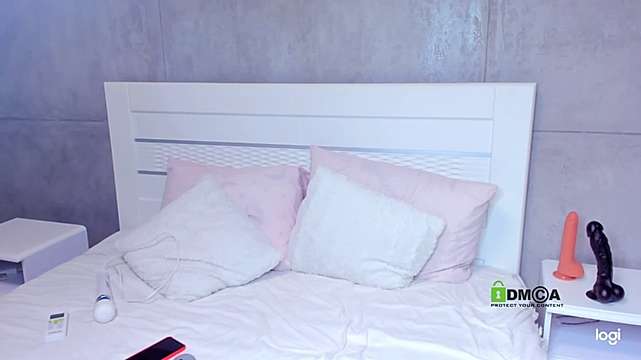 sofia_b naked stripping on cam for live sex video chat