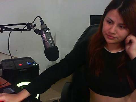 ambaruchiha_69 naked stripping on cam for live sex video chat