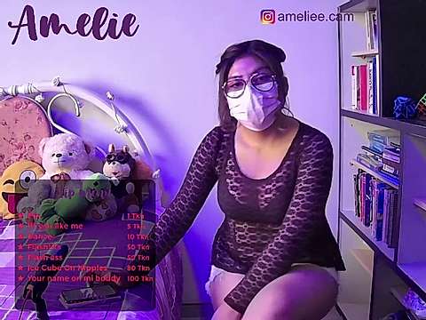 AMELIE-ONLY naked stripping on cam for live sex video chat