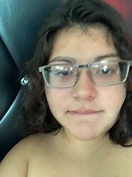 babythickums naked stripping on cam for live sex video chat