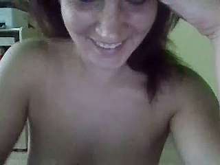 bornto_behappy naked stripping on cam for live sex video chat