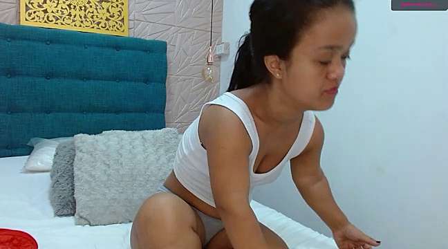 Chole_Lena naked stripping on cam for live sex video chat