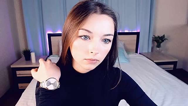 EilleenCarr naked stripping on cam for live sex video chat
