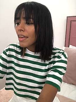 Francessca_ naked stripping on cam for live sex video chat