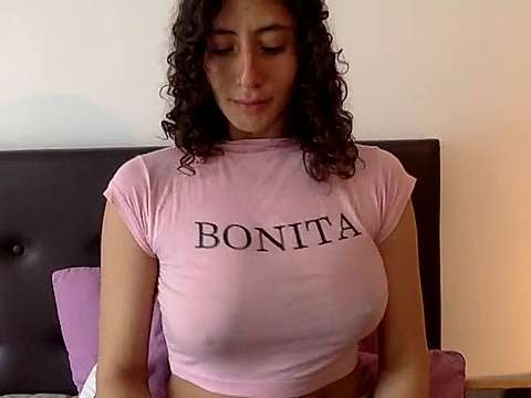 isa_dusyy naked stripping on cam for live sex video chat