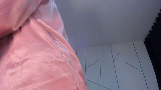 KatieBirdd naked stripping on cam for live sex video chat