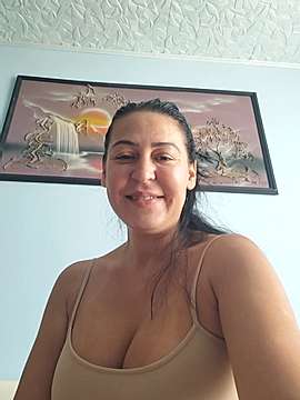ladycandyxxx naked stripping on cam for live sex video chat