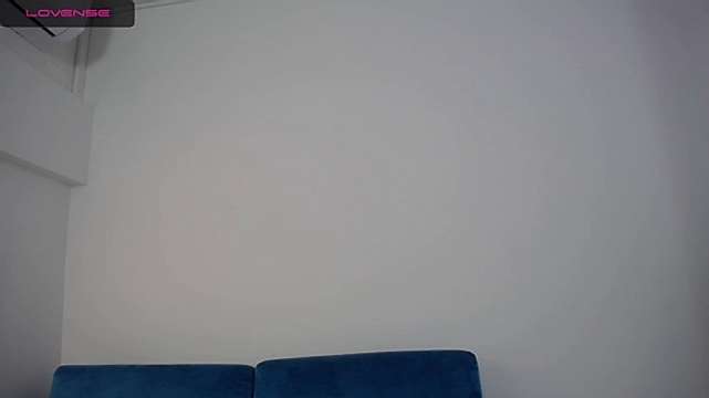 Lara_Jong naked stripping on cam for live sex video chat