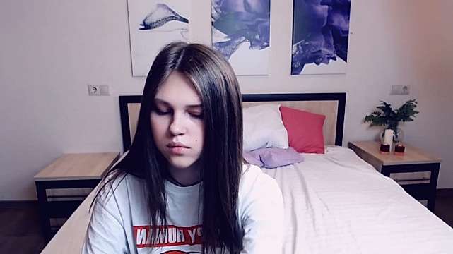 MabellBoond naked stripping on cam for live sex video chat