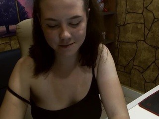 MiaMaximoff nude on cam – live sex chat