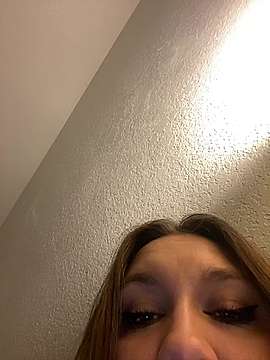 Queenlexicakes420 naked stripping on cam for live sex video chat