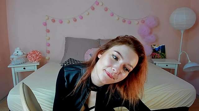 Rose_Titanic naked stripping on cam for live sex video chat