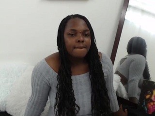 Sara-W nude on cam – live sex chat
