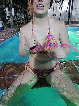 Sexy_Emi_Girl naked stripping on cam for live sex video chat