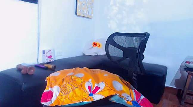 sharom_smith1 naked stripping on cam for live sex video chat
