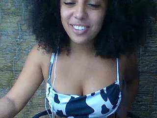 SrtaBlack naked stripping on cam for live sex video chat