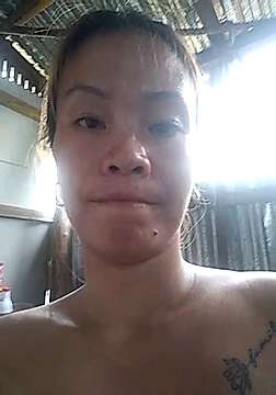 SweetHoneyPussy naked stripping on cam for live sex video chat