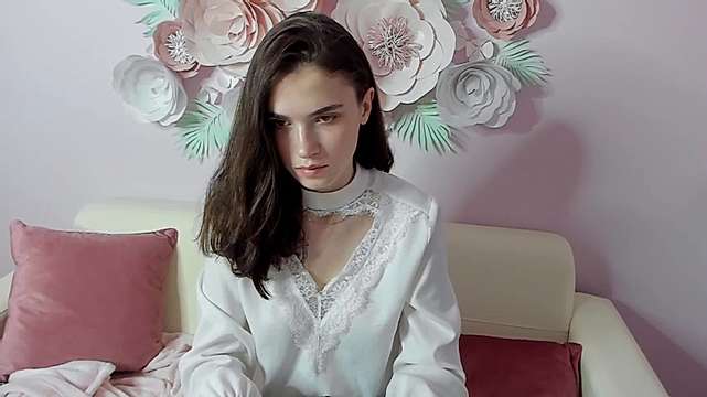 valeryMayers naked stripping on cam for live sex video chat
