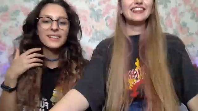 welcometothemoon naked stripping on cam for live sex video chat