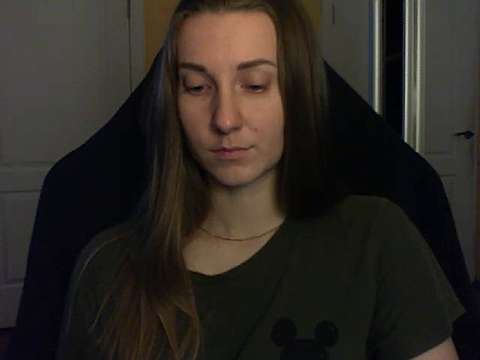 AlysiaCroft naked stripping on cam for live sex video chat
