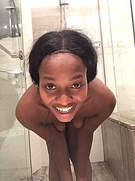 Annie-25 naked stripping on cam for live sex video chat