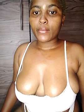 BunnyBear20 naked stripping on cam for live sex video chat