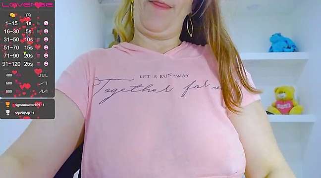 Chantalvedette naked stripping on cam for live sex video chat
