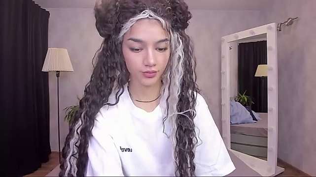 ChloeeEvans naked stripping on cam for live sex video chat