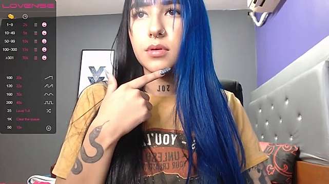 Diosa_Leia69 naked stripping on cam for live sex video chat