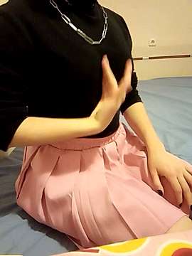 Emily_Rain naked stripping on cam for live sex video chat