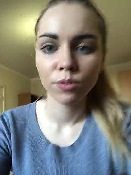 IvyRead naked stripping on cam for live sex video chat