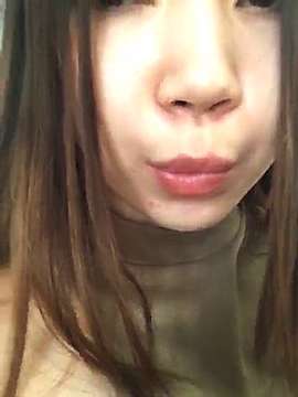 Jiiny-baby naked stripping on cam for live sex video chat
