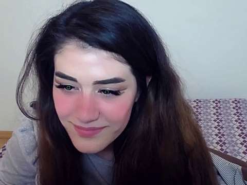 JulietteAurora naked stripping on cam for live sex video chat