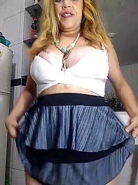 khalysse naked stripping on cam for live sex video chat