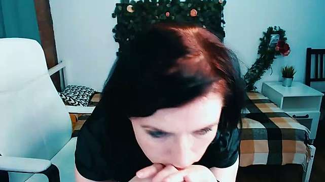 KimberlySoul naked stripping on cam for live sex video chat