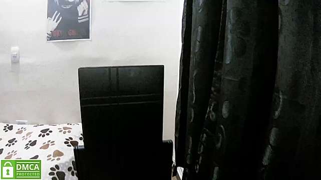 kumi_lucy naked stripping on cam for live sex video chat