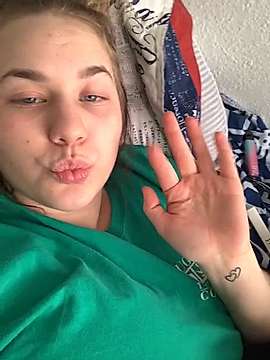 lalacreams naked stripping on cam for live sex video chat
