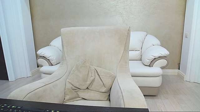 Lianna_Sweet naked stripping on cam for live sex video chat