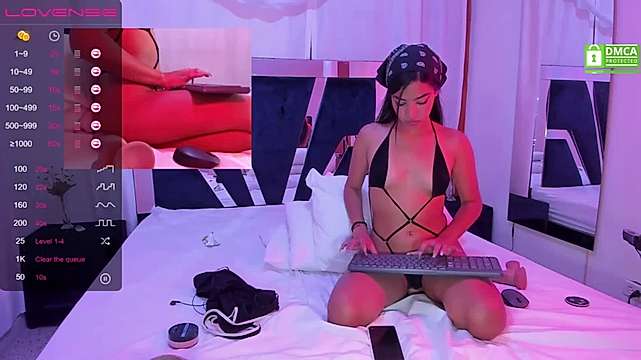 LilaMoore_ naked stripping on cam for live sex video chat