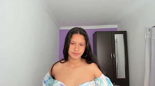 lili_01 naked stripping on cam for live sex video chat
