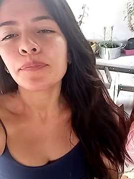 lisa_sex0 naked stripping on cam for live sex video chat
