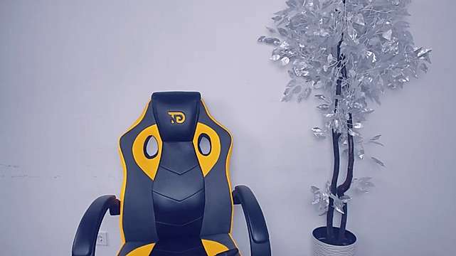 Marta__jes naked stripping on cam for live sex video chat