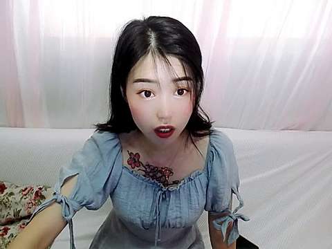 Maya_Sexyy naked stripping on cam for live sex video chat