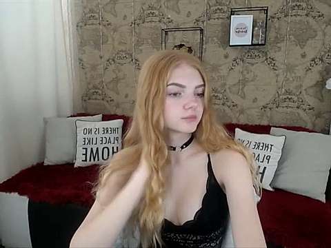 Melissa_Kirk naked stripping on cam for live sex video chat