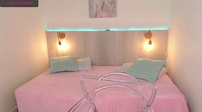 miasandert naked stripping on cam for live sex video chat