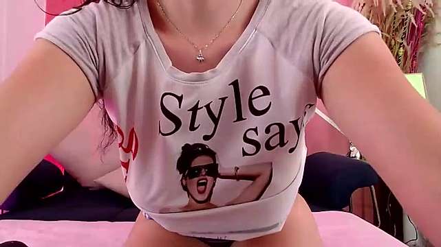 Paula_lopez_ naked stripping on cam for live sex video chat
